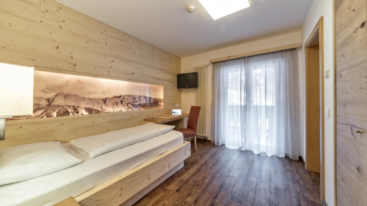 Hotel Interski Santa Cristina Val Gardena 외부 사진