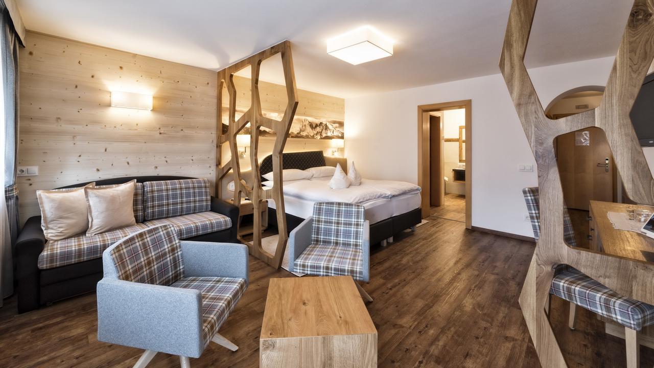 Hotel Interski Santa Cristina Val Gardena 외부 사진